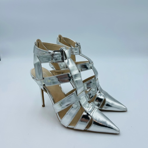 VICTORIA SECRET’S SILVER MUTLI STRAP POINTY HEELS - Picture 7 of 9